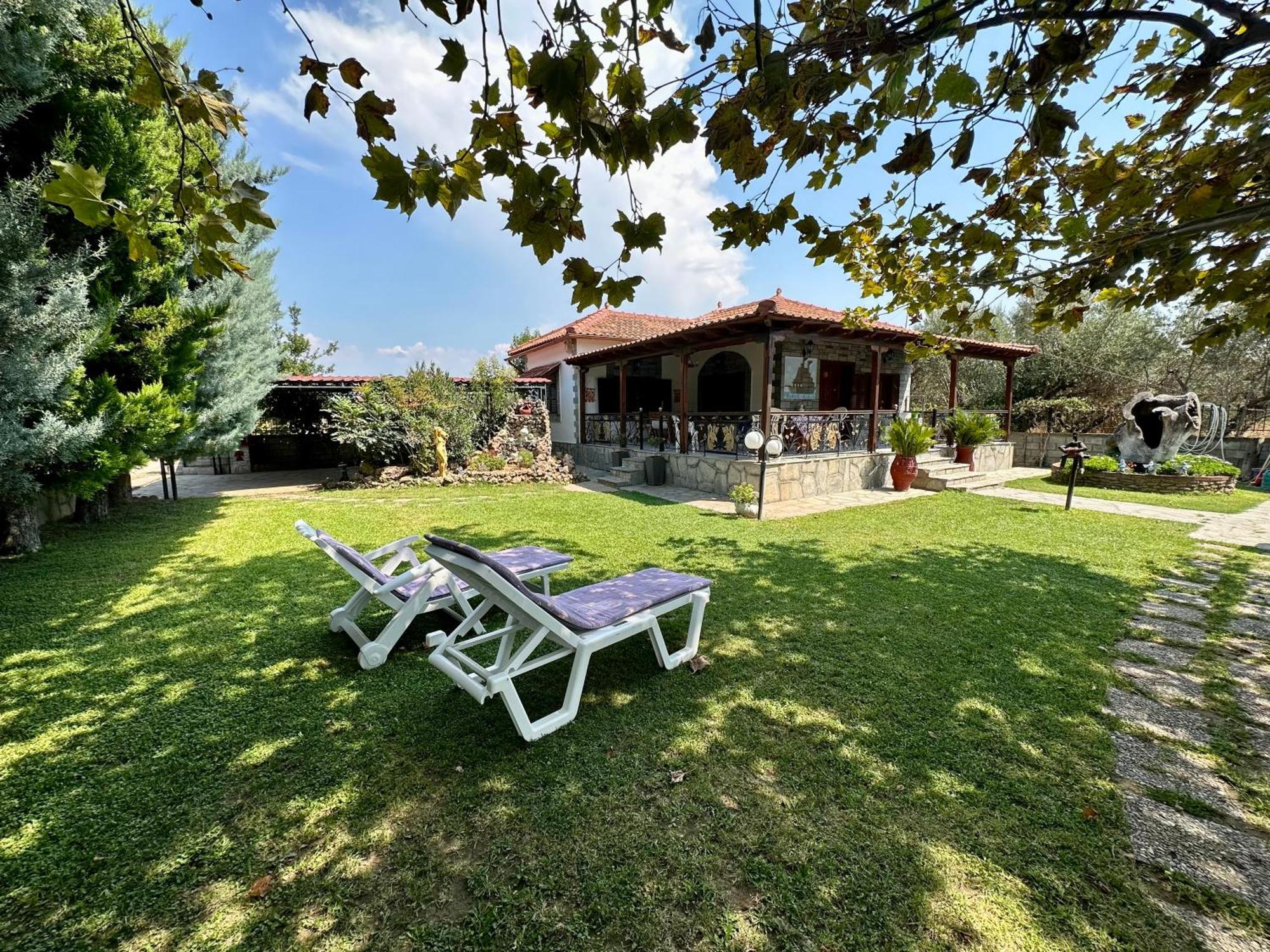 Beachfront Cottage Nea Triglia Exteriör bild